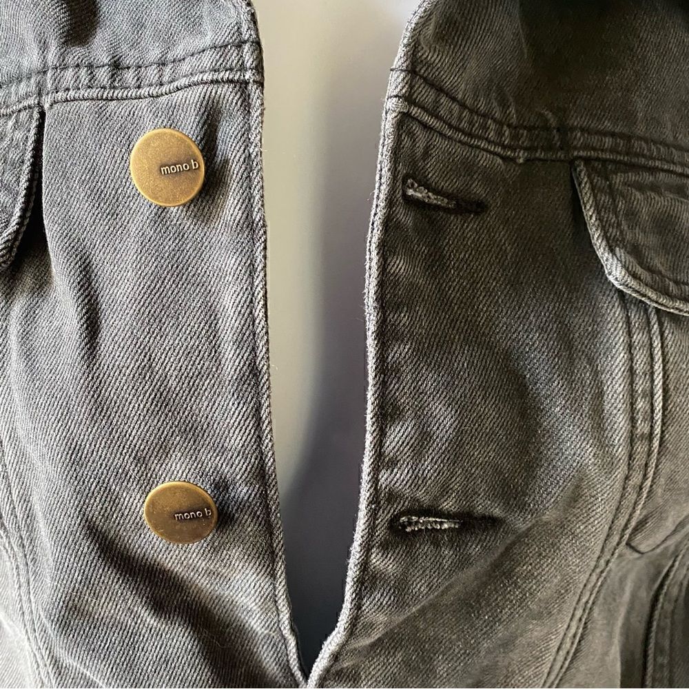 Black/grey  denim jacket with removable faux fur collar sz M - Picture 9 of 16